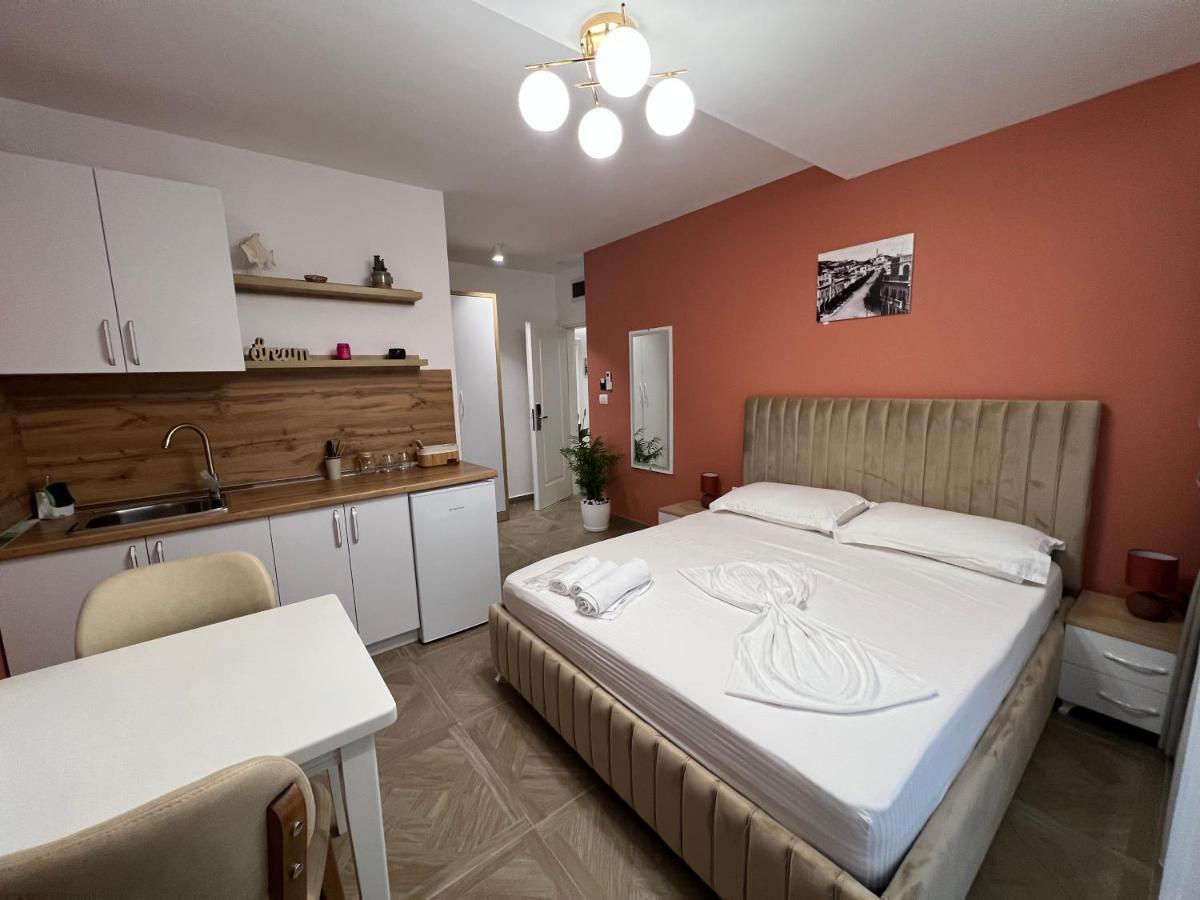 Hotel Luris Голем Екстериор снимка