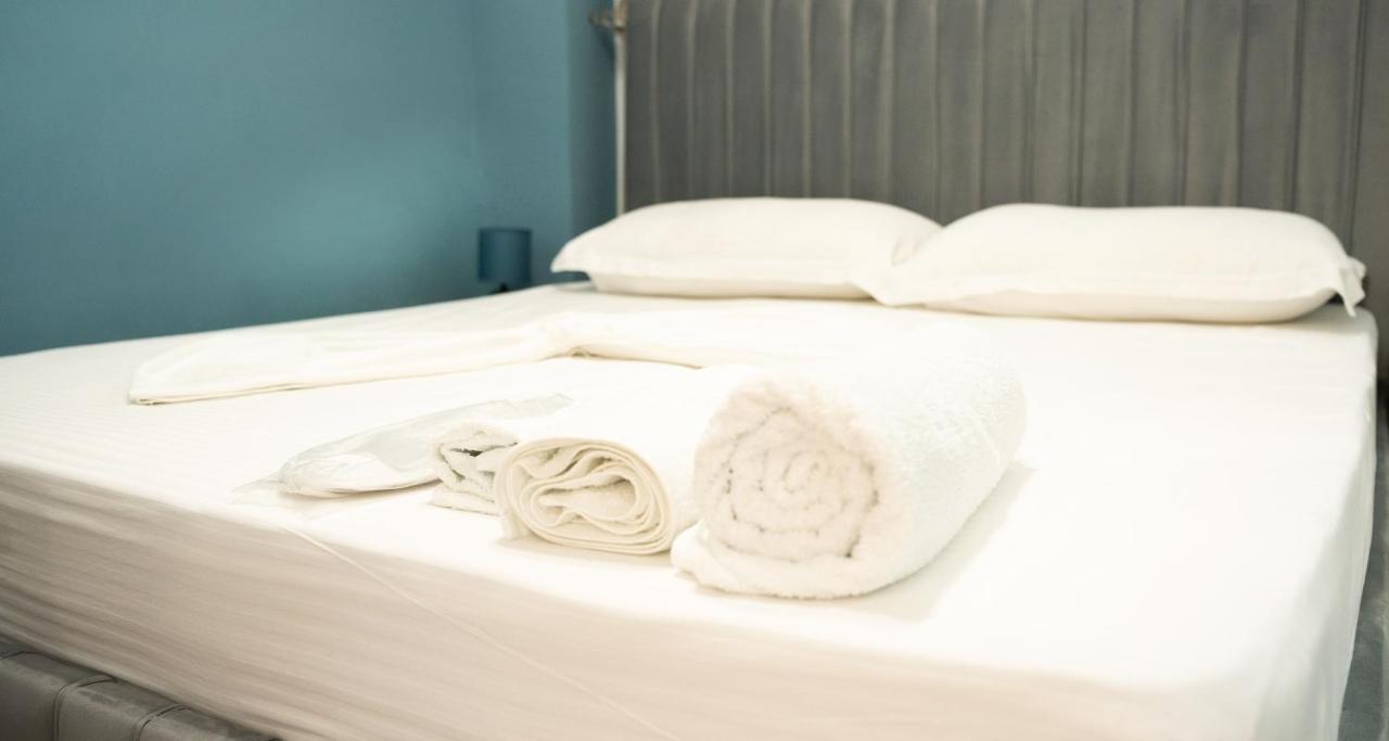 Hotel Luris Голем Екстериор снимка