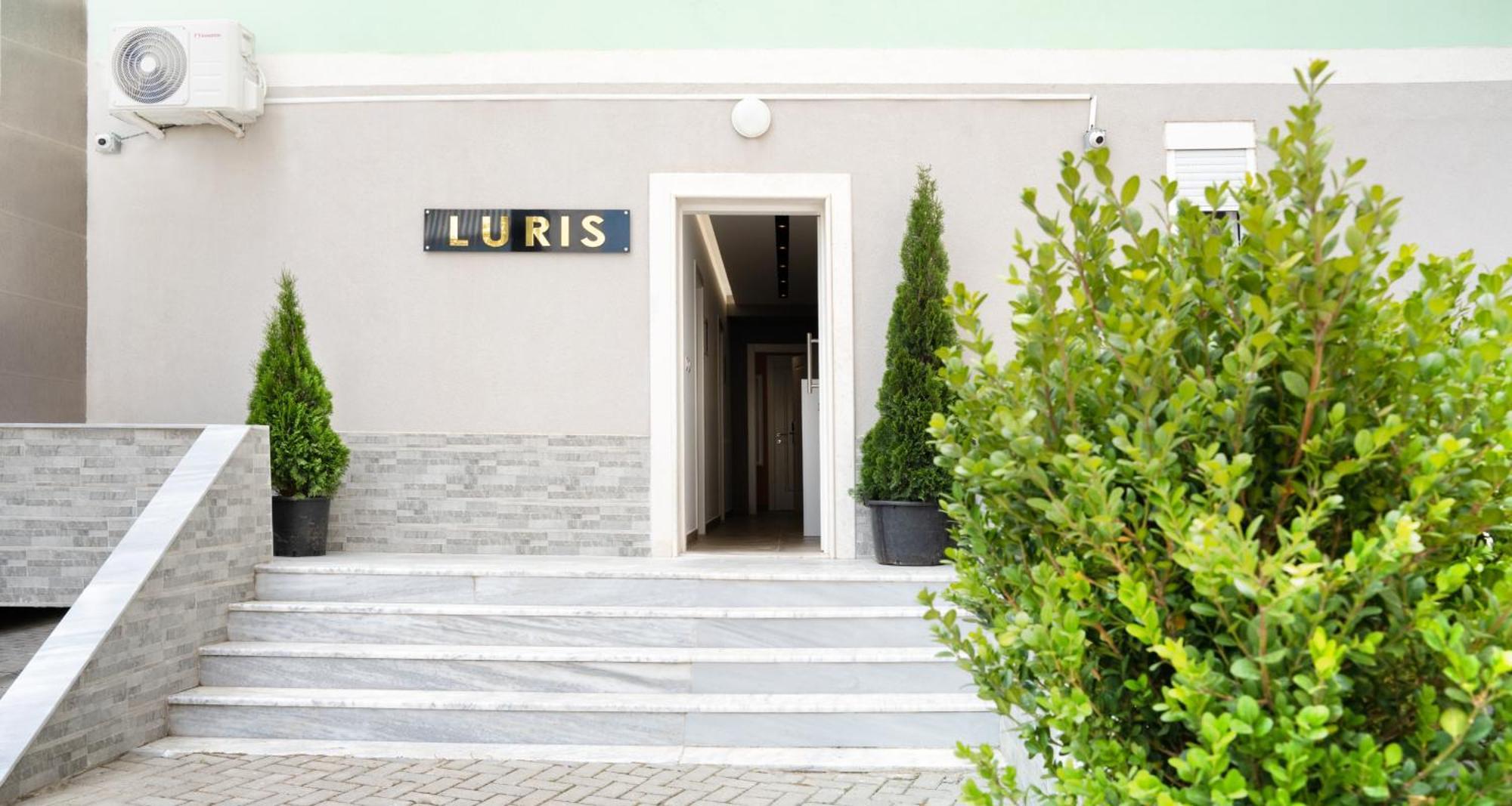 Hotel Luris Голем Екстериор снимка