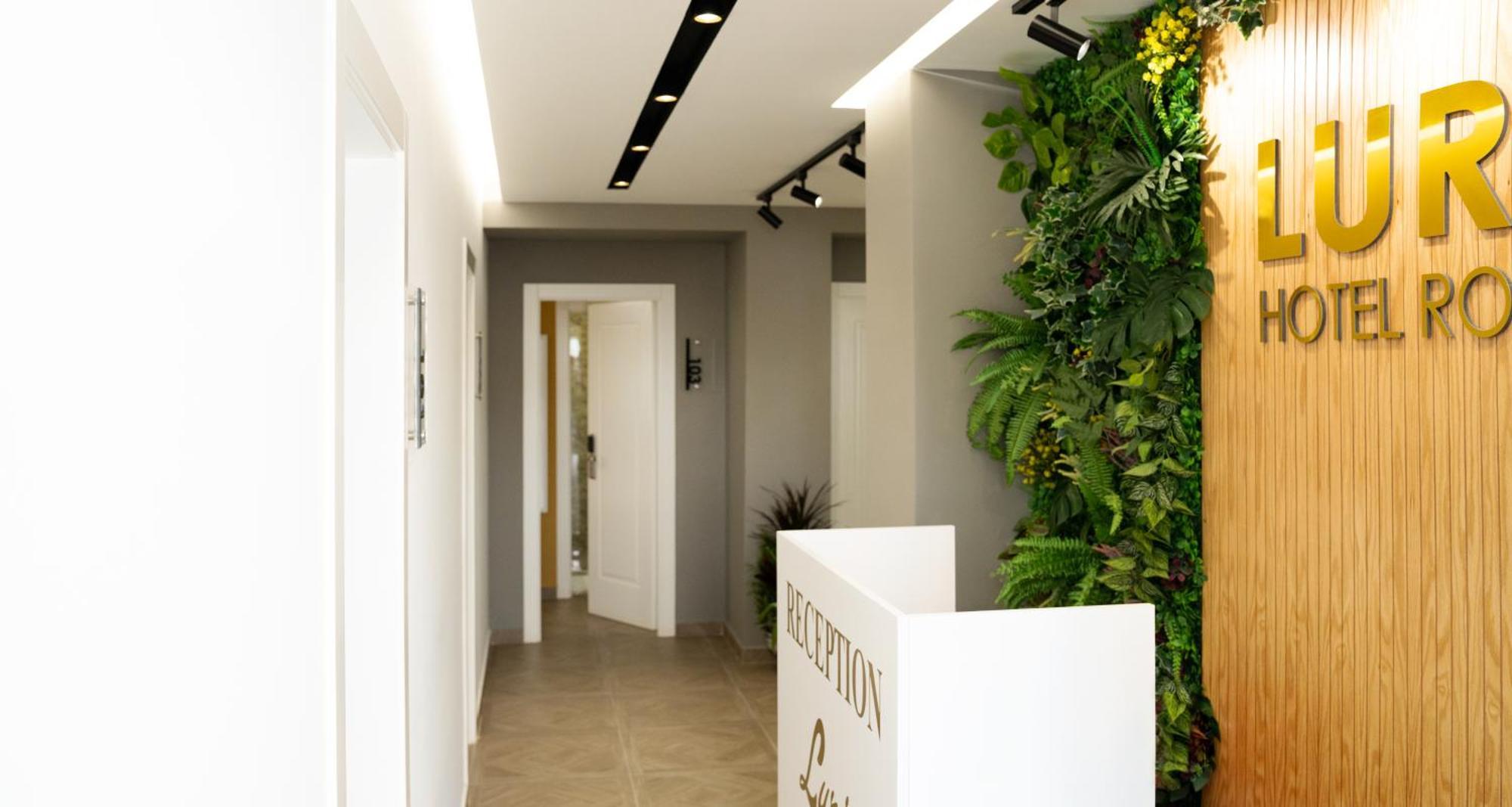 Hotel Luris Голем Екстериор снимка
