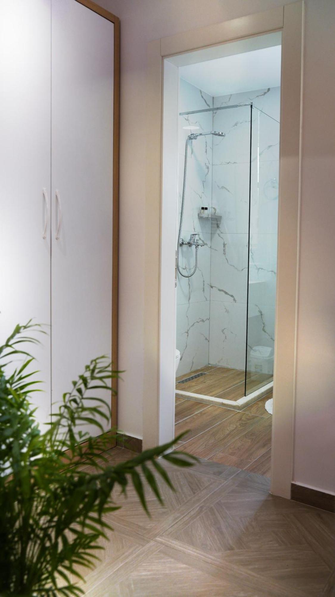 Hotel Luris Голем Екстериор снимка