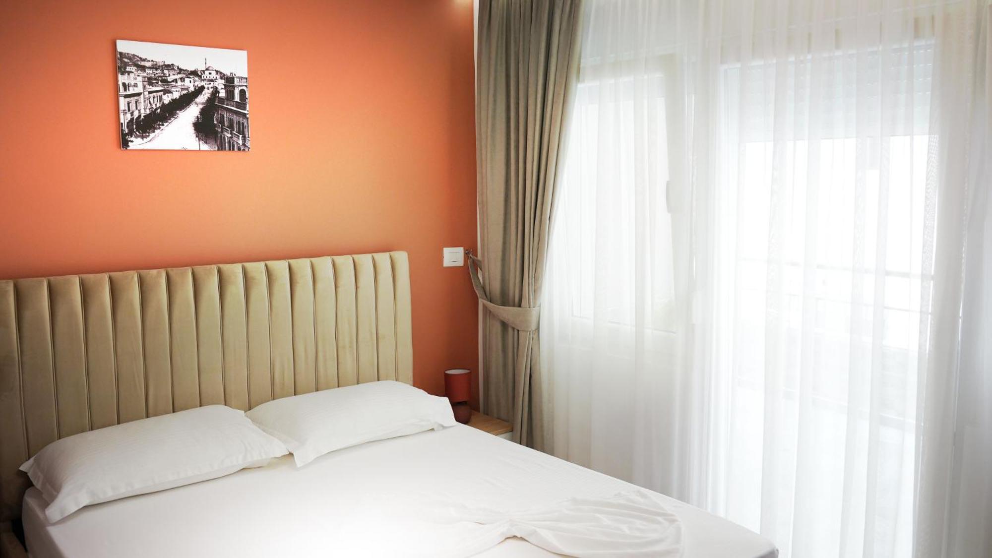 Hotel Luris Голем Екстериор снимка
