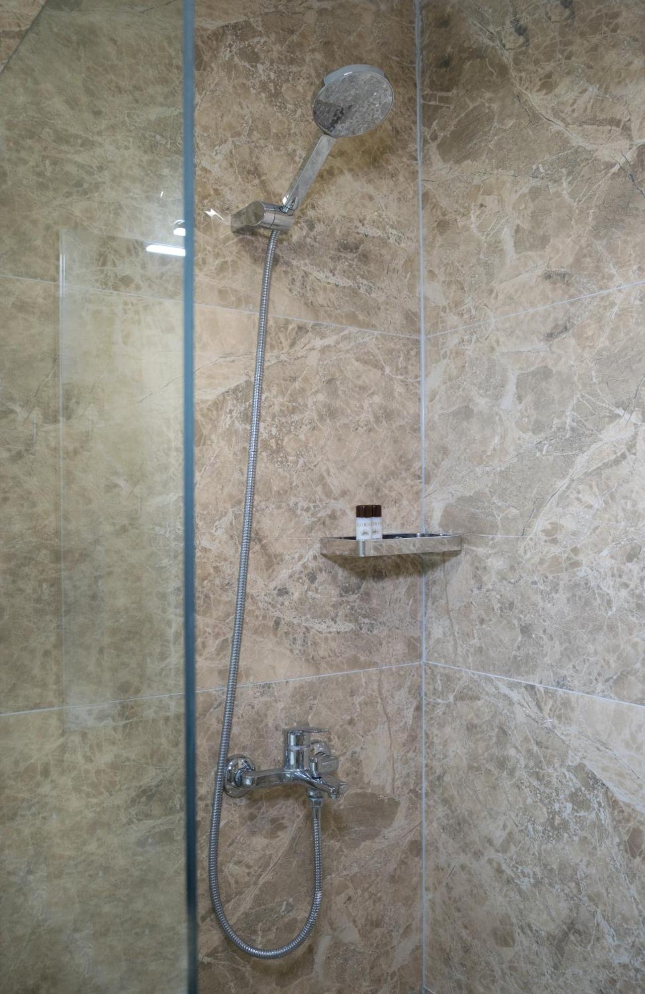 Hotel Luris Голем Екстериор снимка